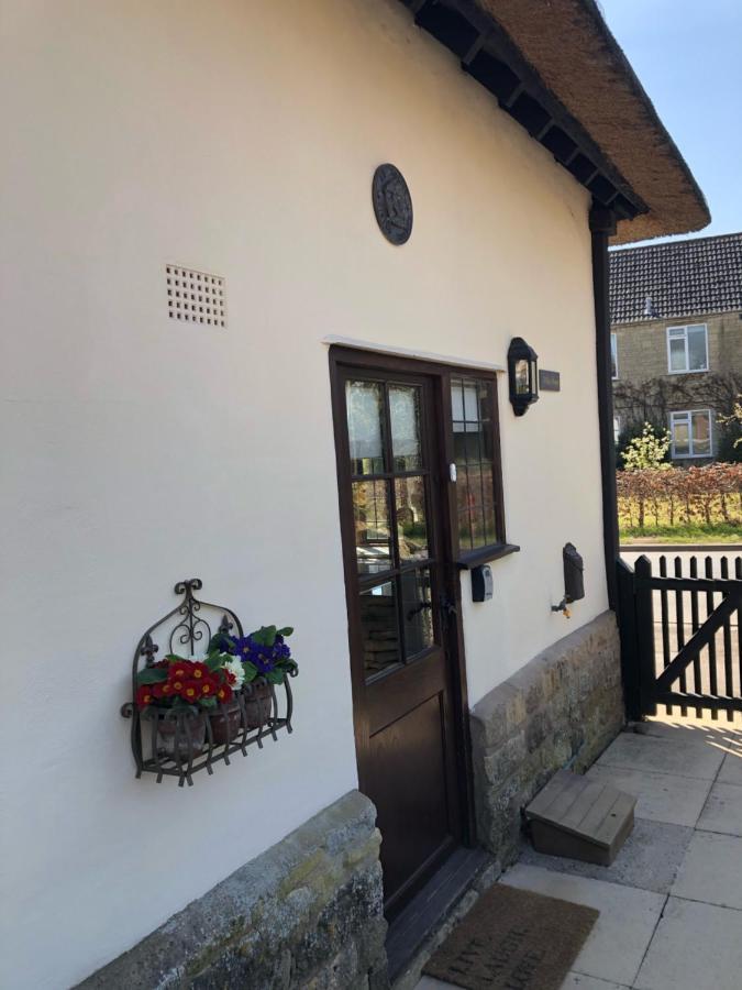 Cotswold Thatched Cottage Mickleton  Exterior foto
